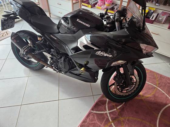 KAWASAKI NINJA 400 KAWASAKI NINJA 400